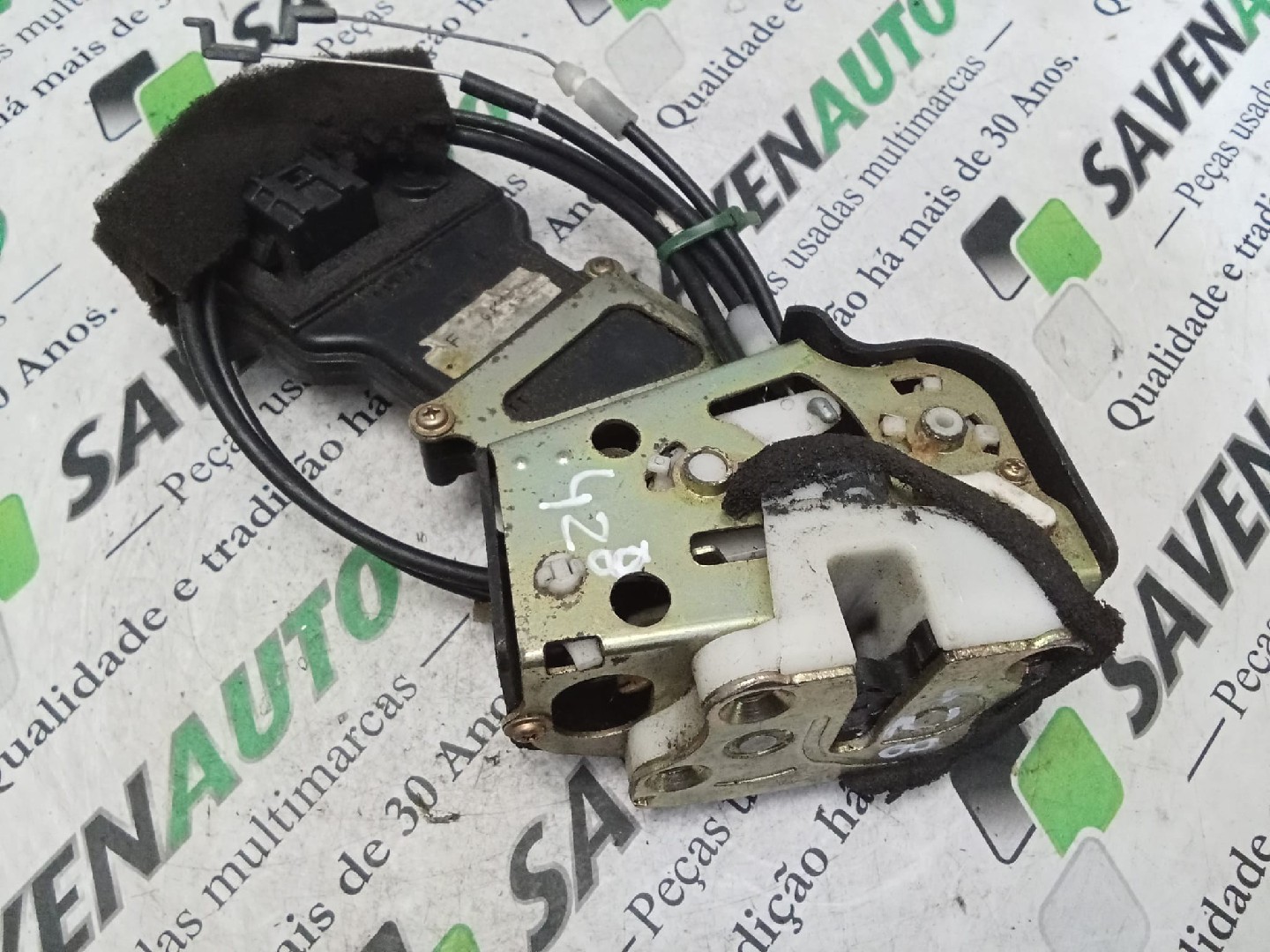 Fecho / Fechadura Porta Trás Dto MAZDA 6 Hatchback (GG) | 02 - 08