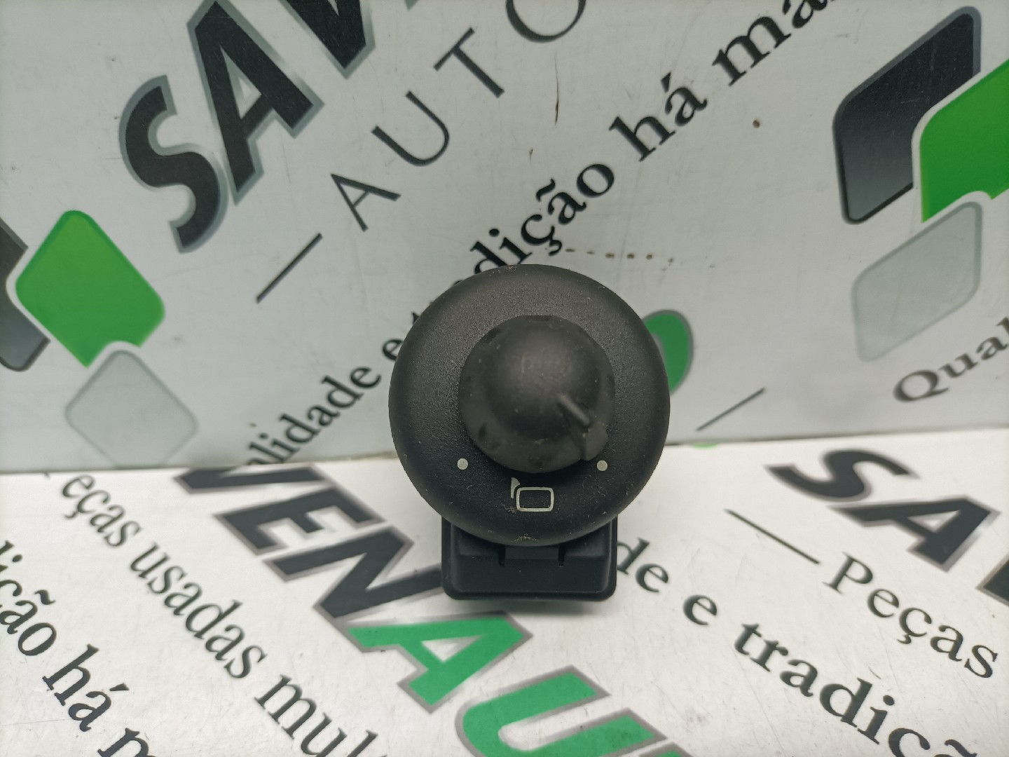 Botão / Comando Regulador de Espelhos MINI MINI (R56) | 05 - 14