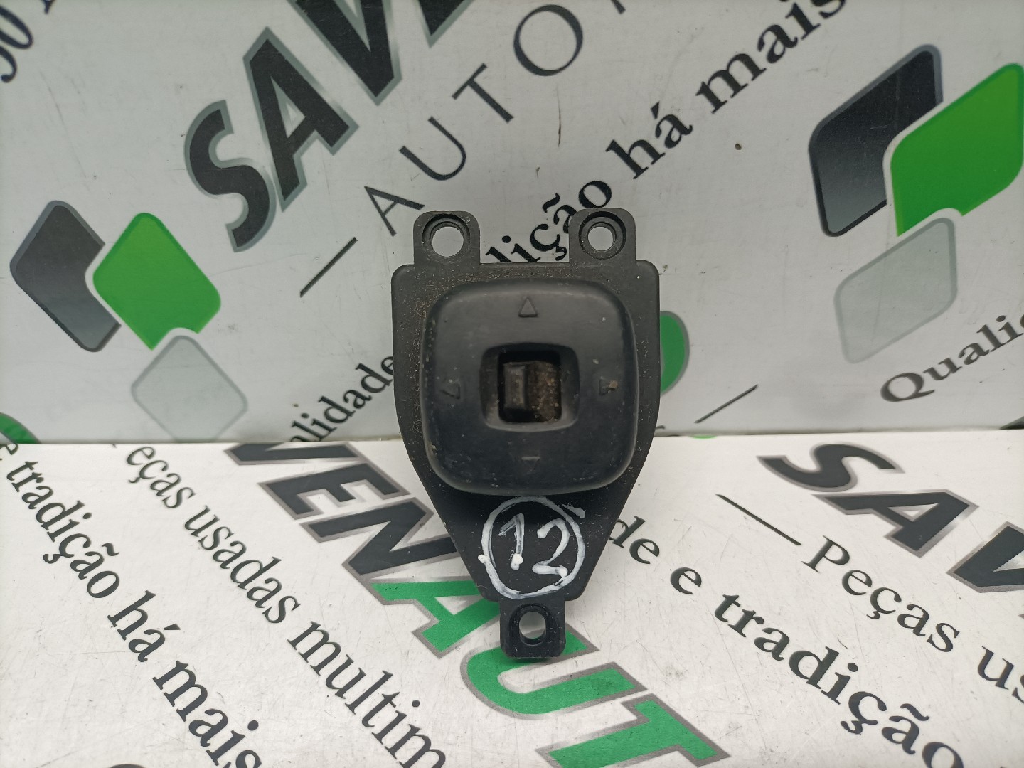 Botão / Comando Regulador de Espelhos MAZDA 3 (BK) | 03 - 09