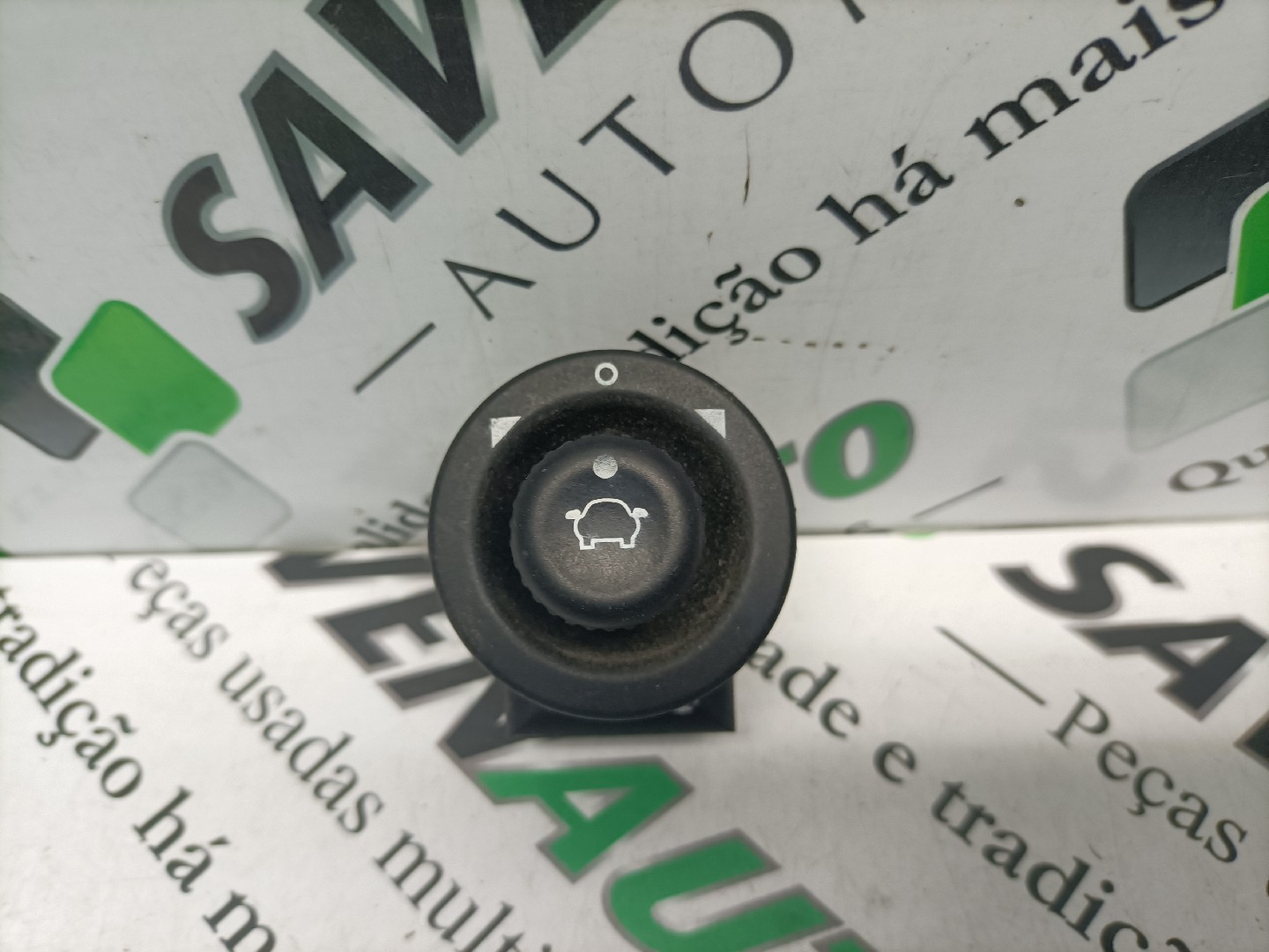 Botão / Comando Regulador de Espelhos FORD FOCUS (DAW, DBW) | 98 - 09