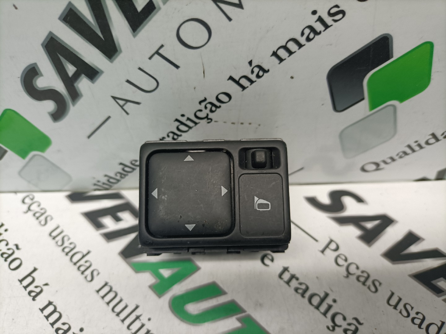 Botão / Comando Regulador de Espelhos NISSAN MICRA III (K12) | 02 - 10