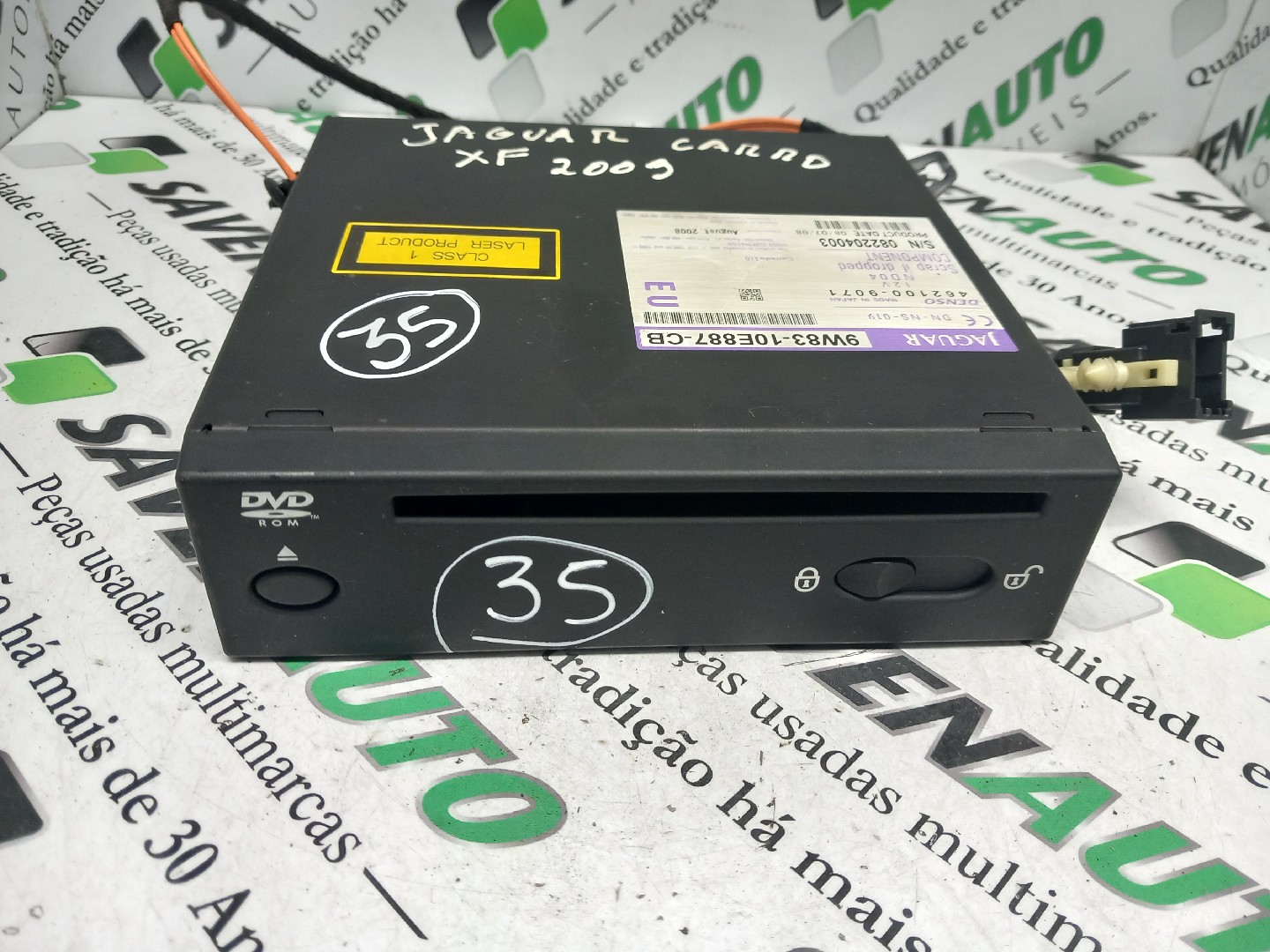 Caixa CDs / Leitor CDs / DVD JAGUAR XF (X250) | 08 - 15