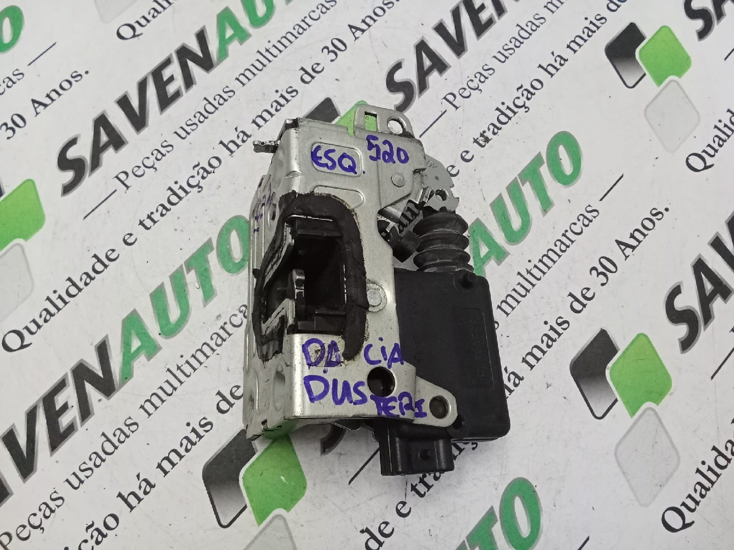 Fecho / Fechadura Porta Trás Esq DACIA DUSTER (HS_) | 10 - 18