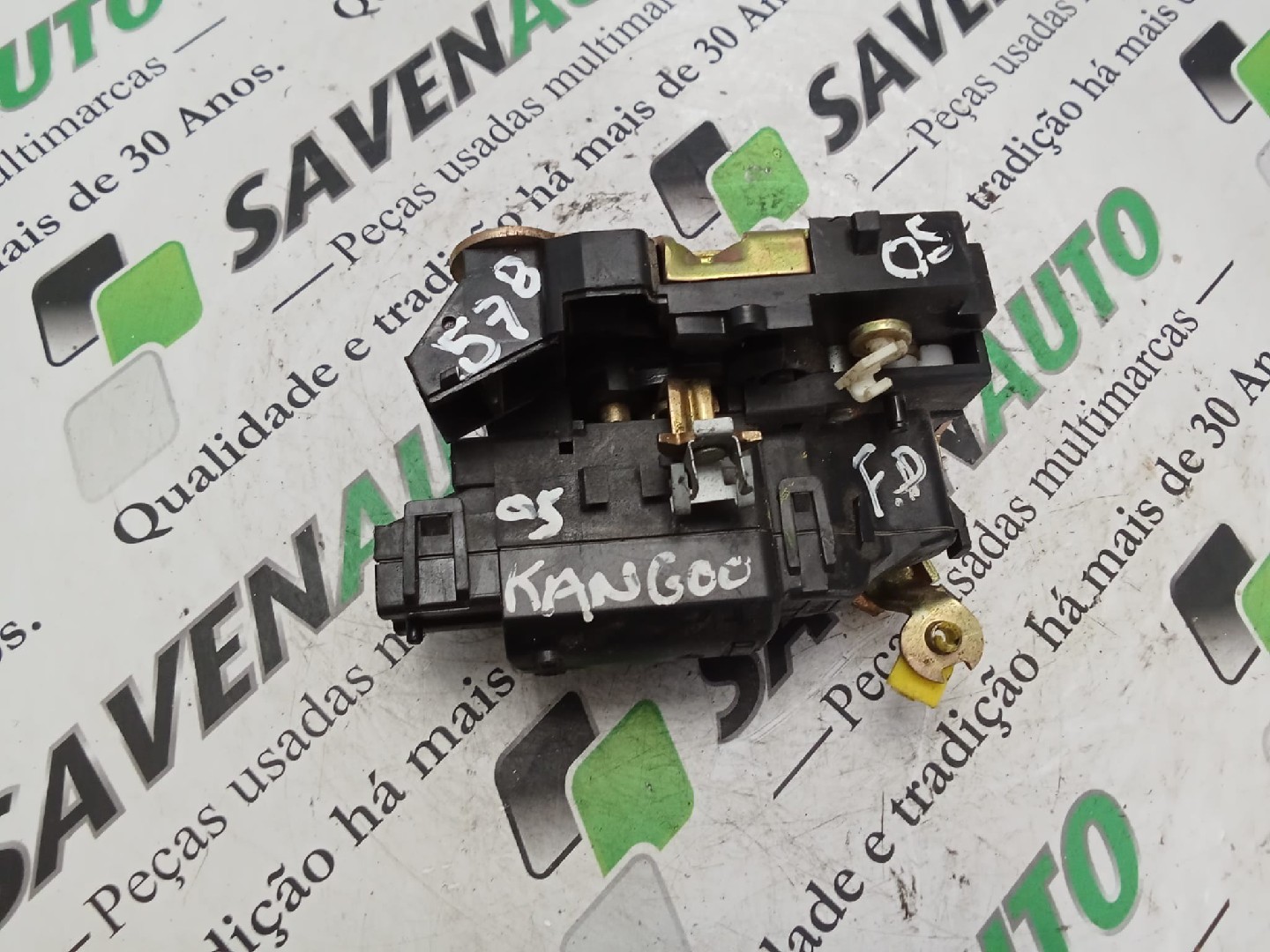 Fecho / Fechadura Porta Frente Dto RENAULT KANGOO (KC0/1_) | 97 - 