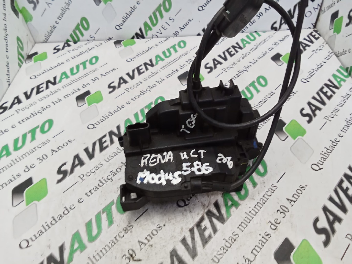 Fecho / Fechadura Porta Trás Esq RENAULT MODUS / GRAND MODUS (F/JP0_) | 04 - 
