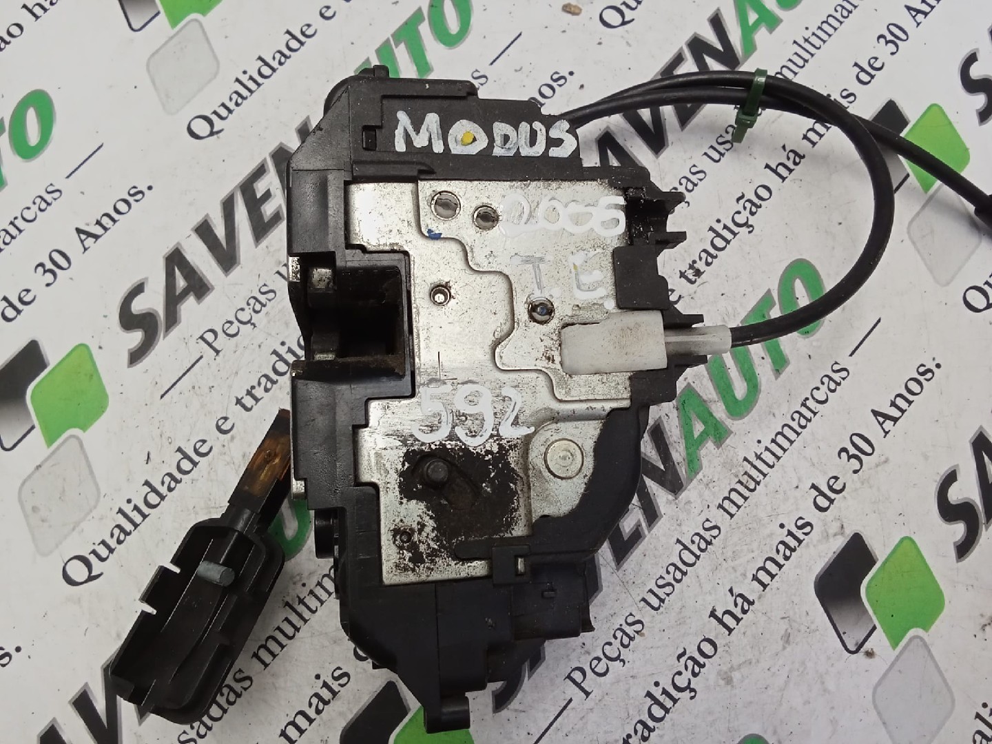 Fecho / Fechadura Porta Trás Esq RENAULT MODUS / GRAND MODUS (F/JP0_) | 04 - 