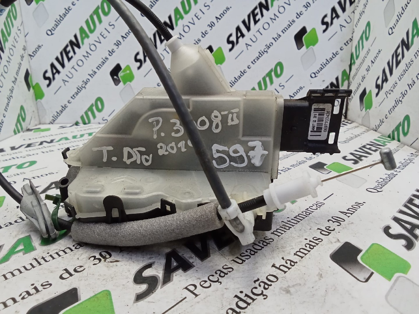 Fecho / Fechadura Porta Trás Dto PEUGEOT 3008 SUV (M_) | 16 - 