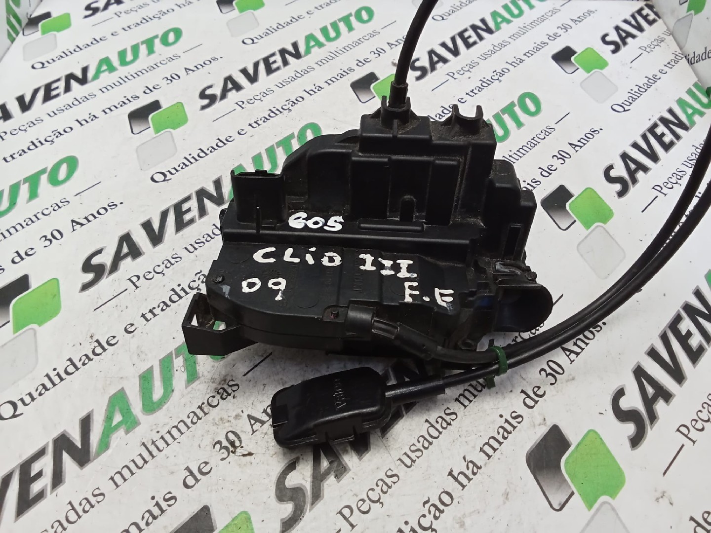 Fecho / Fechadura Porta Frente Esq RENAULT CLIO III (BR0/1, CR0/1) | 05 - 