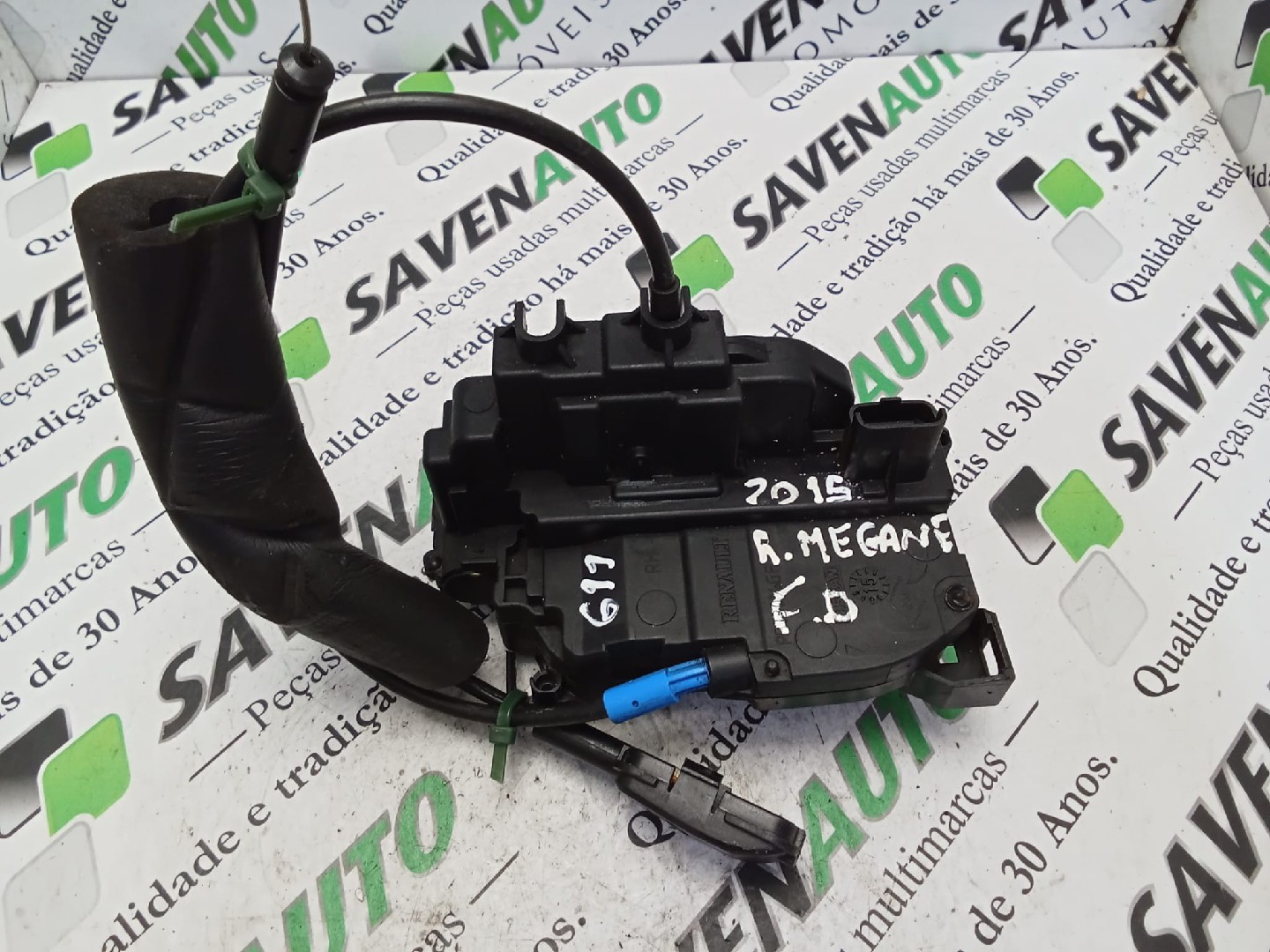 Fecho / Fechadura Porta Frente Dto RENAULT MEGANE III Hatchback (BZ0/1_) | 08 - 