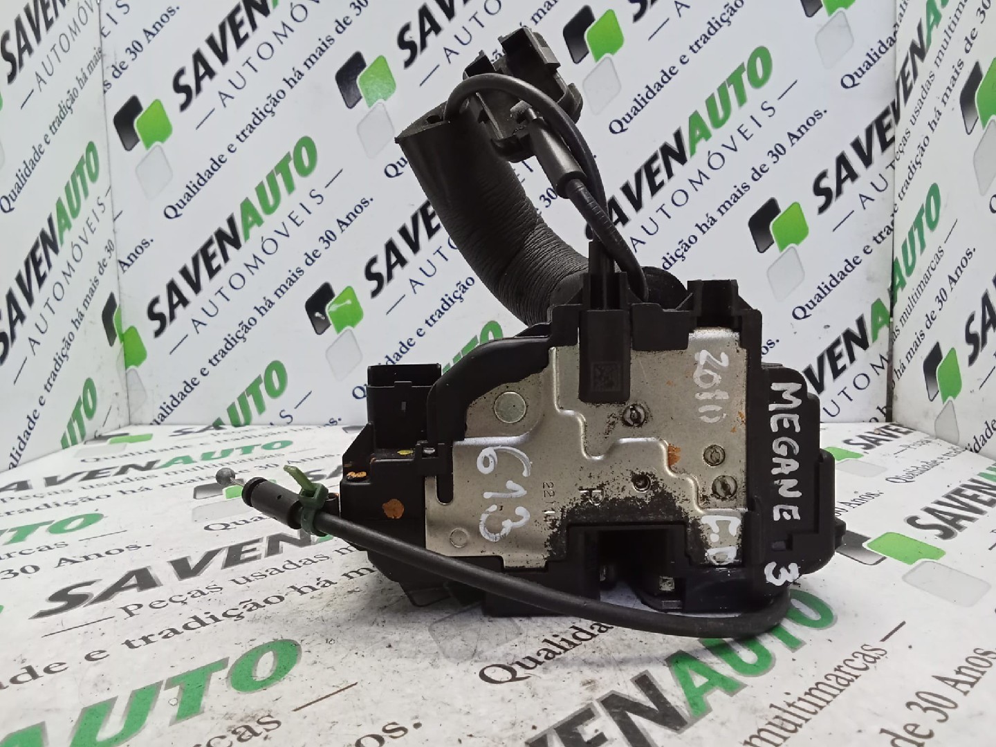 Fecho / Fechadura Porta Frente Dto RENAULT MEGANE III Hatchback (BZ0/1_) | 08 - 