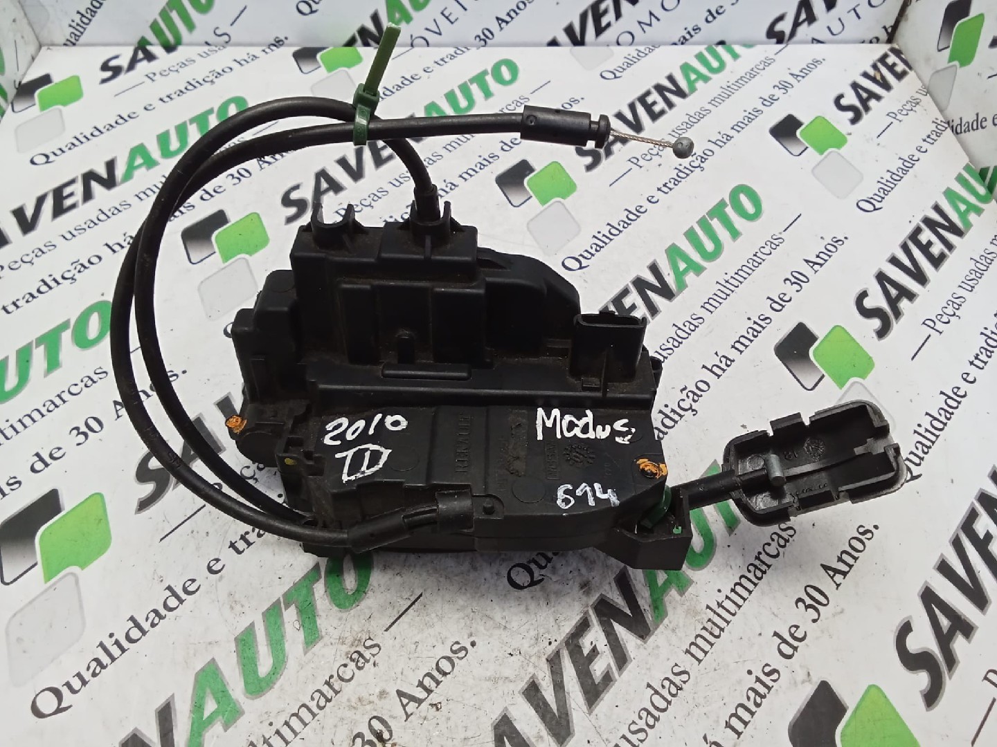 Fecho / Fechadura Porta Trás Dto RENAULT MODUS / GRAND MODUS (F/JP0_) | 04 - 