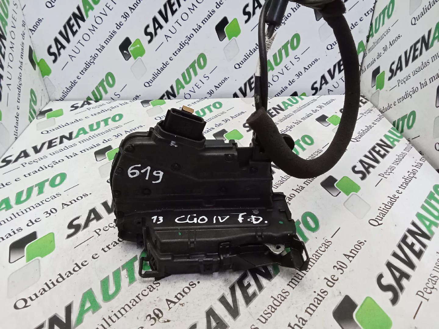 Fecho / Fechadura Porta Frente Dto RENAULT CLIO IV (BH_) | 12 - 