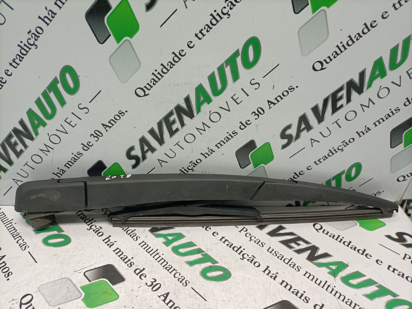 Braço / Haste Limpa Vidros PEUGEOT 2008 I (CU_) | 13 - 