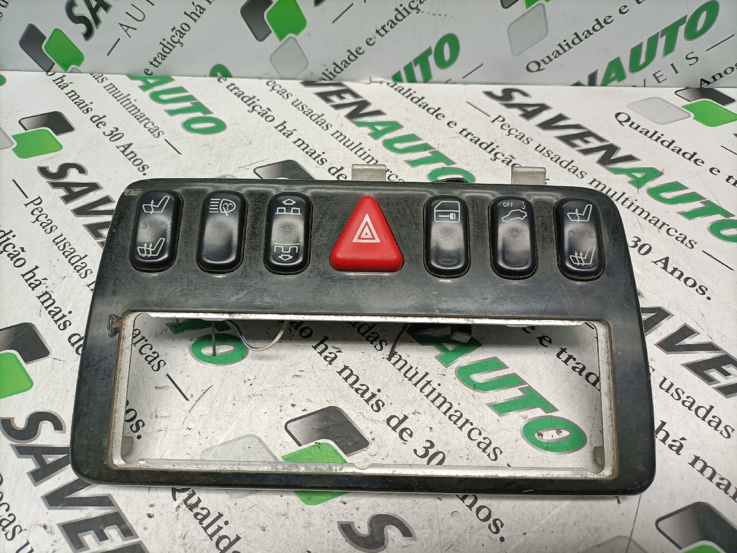 Botão de 4 Piscas MERCEDES-BENZ E-CLASS (W210) | 95 - 03