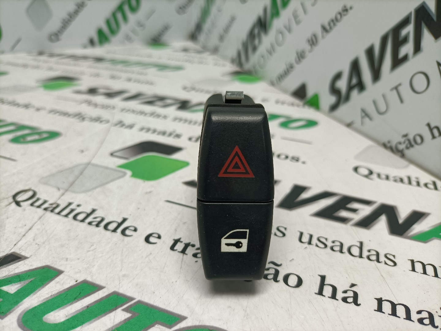 Botão de 4 Piscas BMW 5 Touring (E61) | 04 - 10