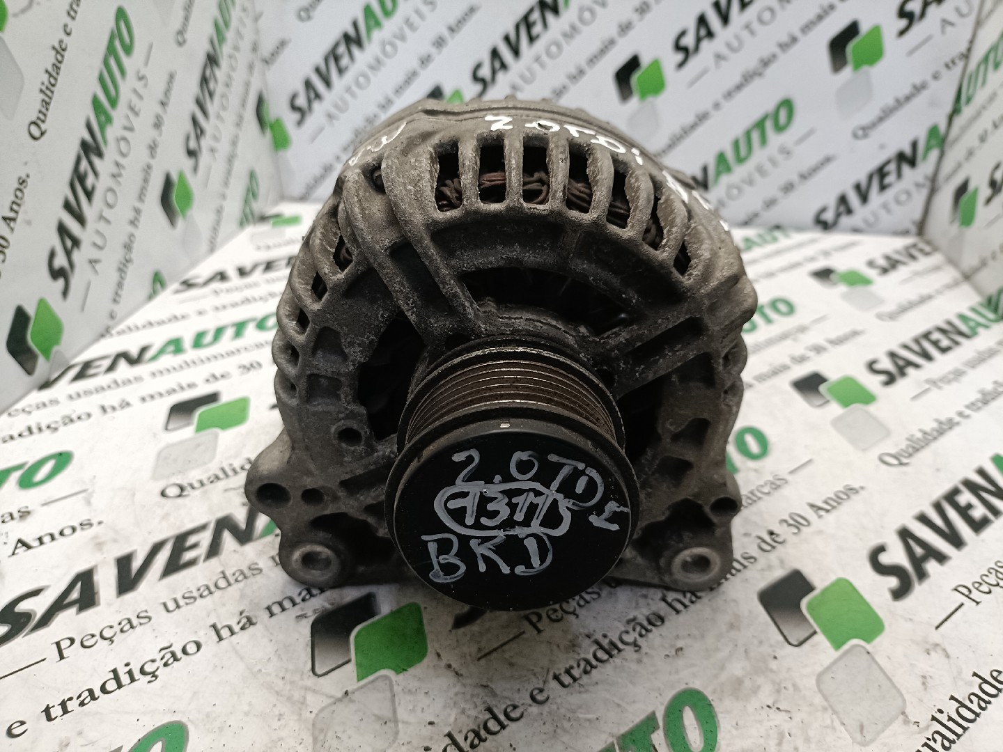 Alternador VOLKSWAGEN CADDY III Caixa (2KA, 2KH, 2CA, 2CH) | 04 - 15