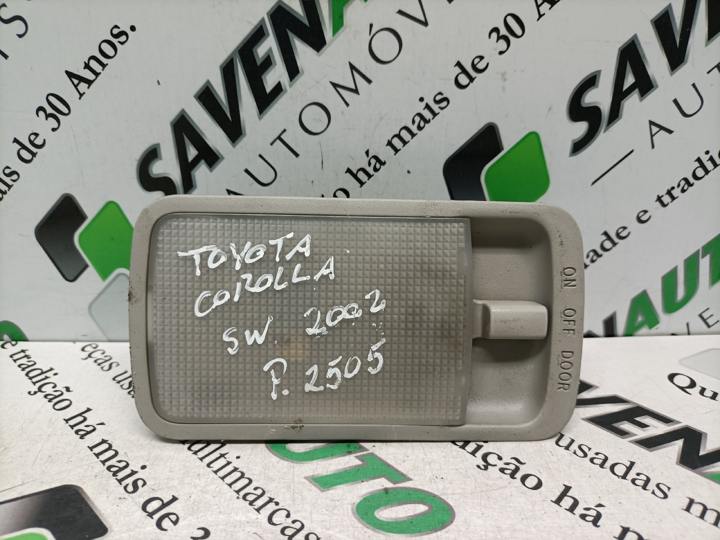 Plafonier / Botão Luz Tecto TOYOTA COROLLA Combi (_E12_) | 01 - 08
