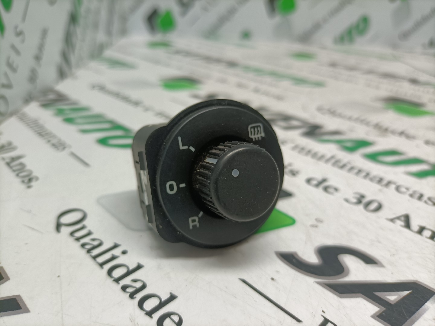 Botão / Comando Regulador de Espelhos SKODA FABIA I (6Y2) | 99 - 08