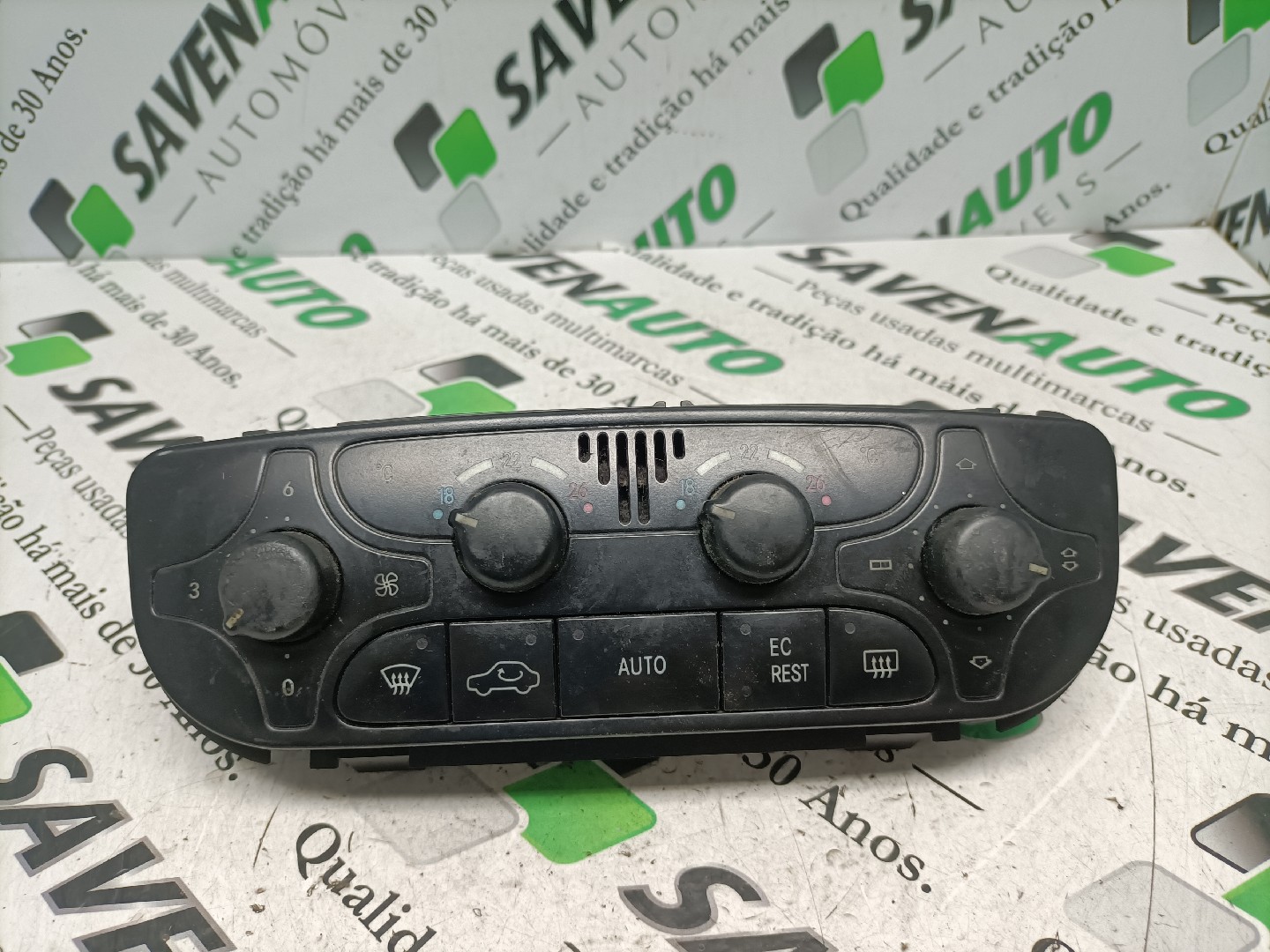 Comando / Botão de Sofagem / Climatronic MERCEDES-BENZ C-CLASS (W203) | 00 - 07