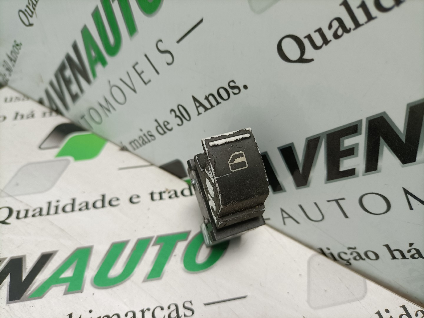 Botão / Botões / Comutador Vidro Dto SEAT LEON (1P1) | 05 - 13