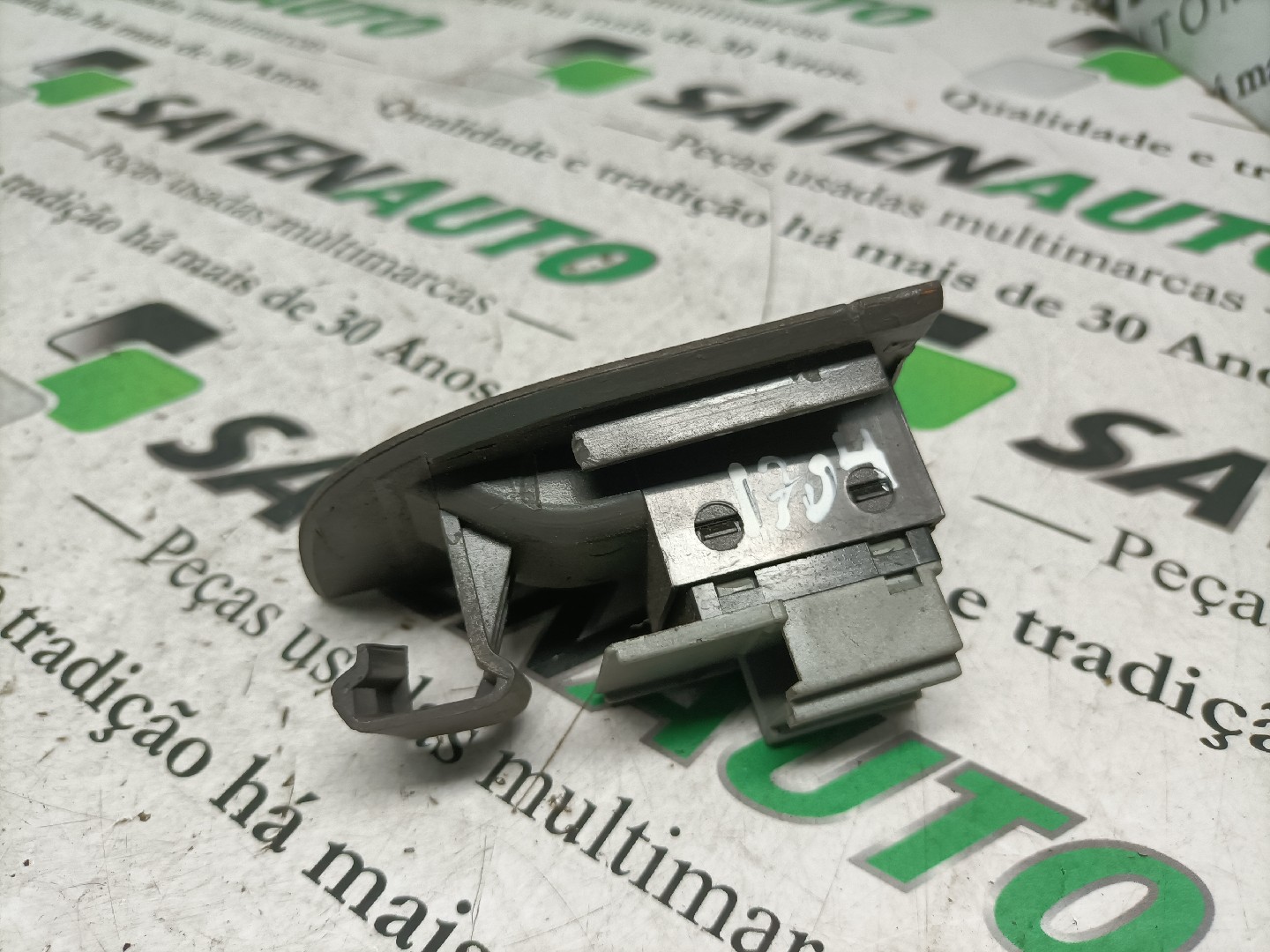 Botão / Botões / Comutador Vidro Dto AUDI ALLROAD (4BH, C5) | 00 - 05 Imagem-2