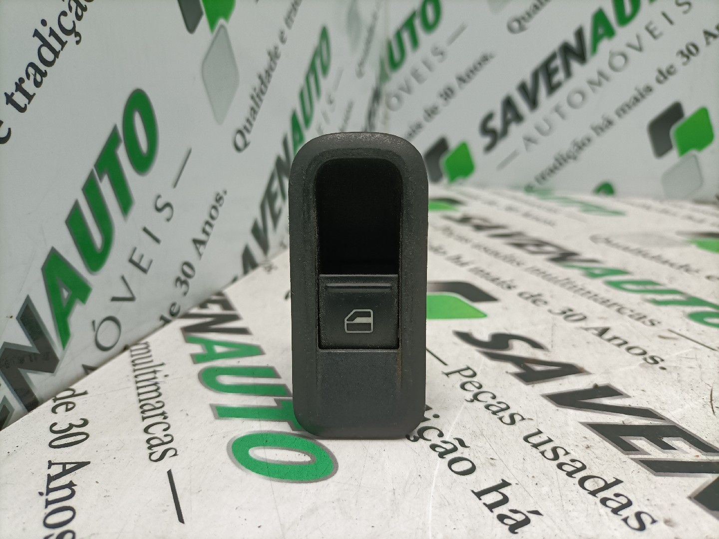 Botão / Botões / Comutador Vidro Dto SKODA FABIA II (542) | 06 - 14