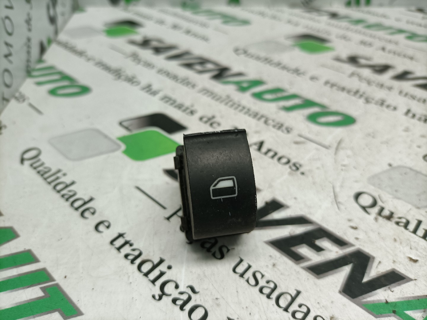 Botão / Botões / Comutador Vidro Dto AUDI A3 (8P1) | 03 - 13