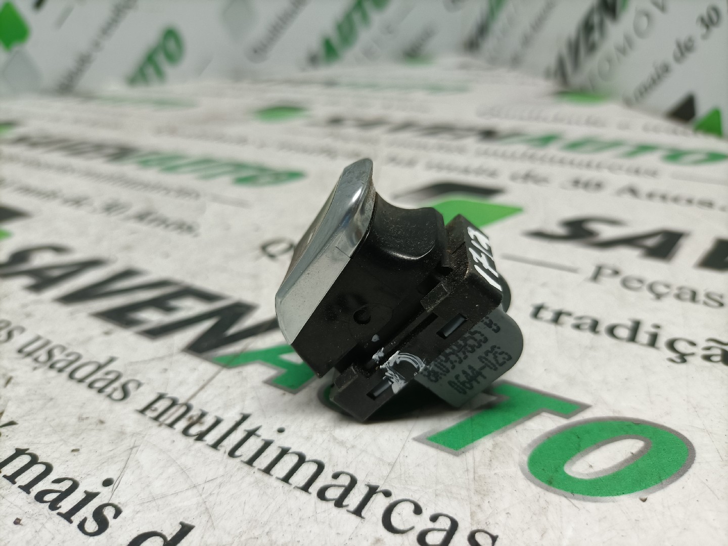 Botão / Botões / Comutador Vidro Dto AUDI A4 (8K2, B8) | 07 - 15 Imagem-1