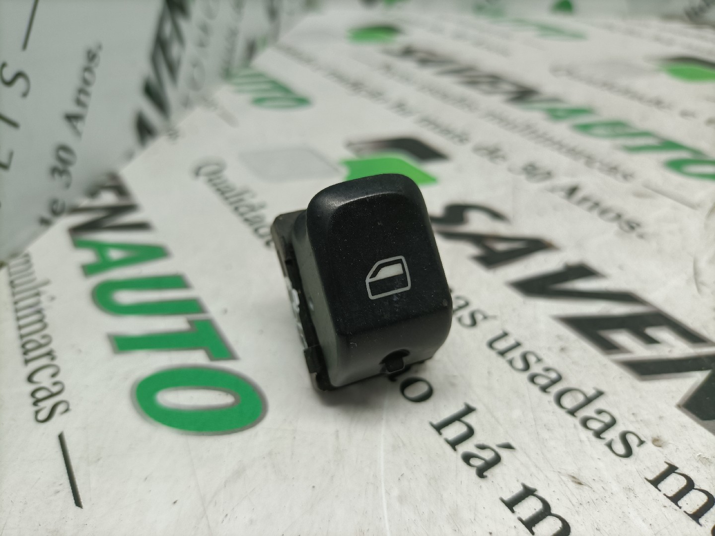 Botão / Botões / Comutador Vidro Dto AUDI A4 (8K2, B8) | 07 - 15