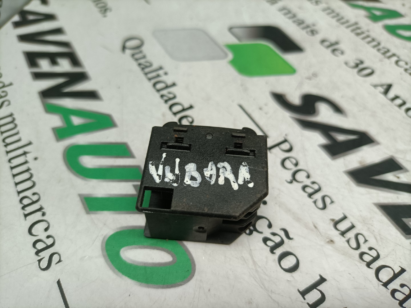 Botão / Botões / Comutador Vidro Dto VOLKSWAGEN BORA (1J2) | 98 - 13 Imagem-1