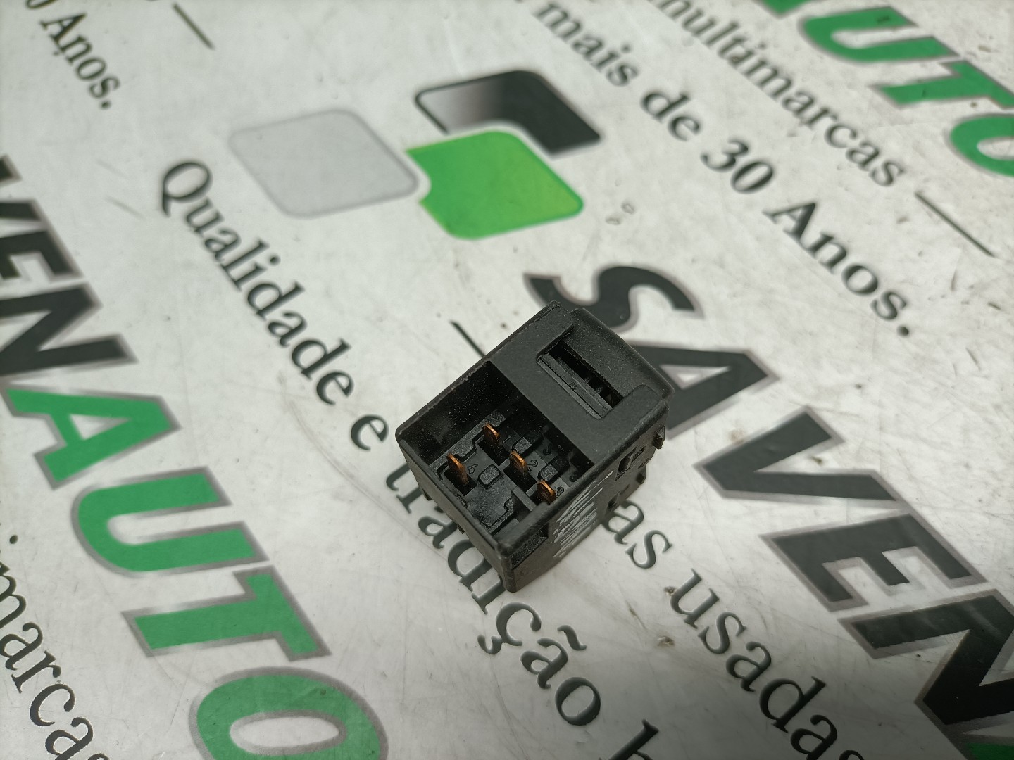 Botão / Botões / Comutador Vidro Dto VOLKSWAGEN BORA (1J2) | 98 - 13 Imagem-2