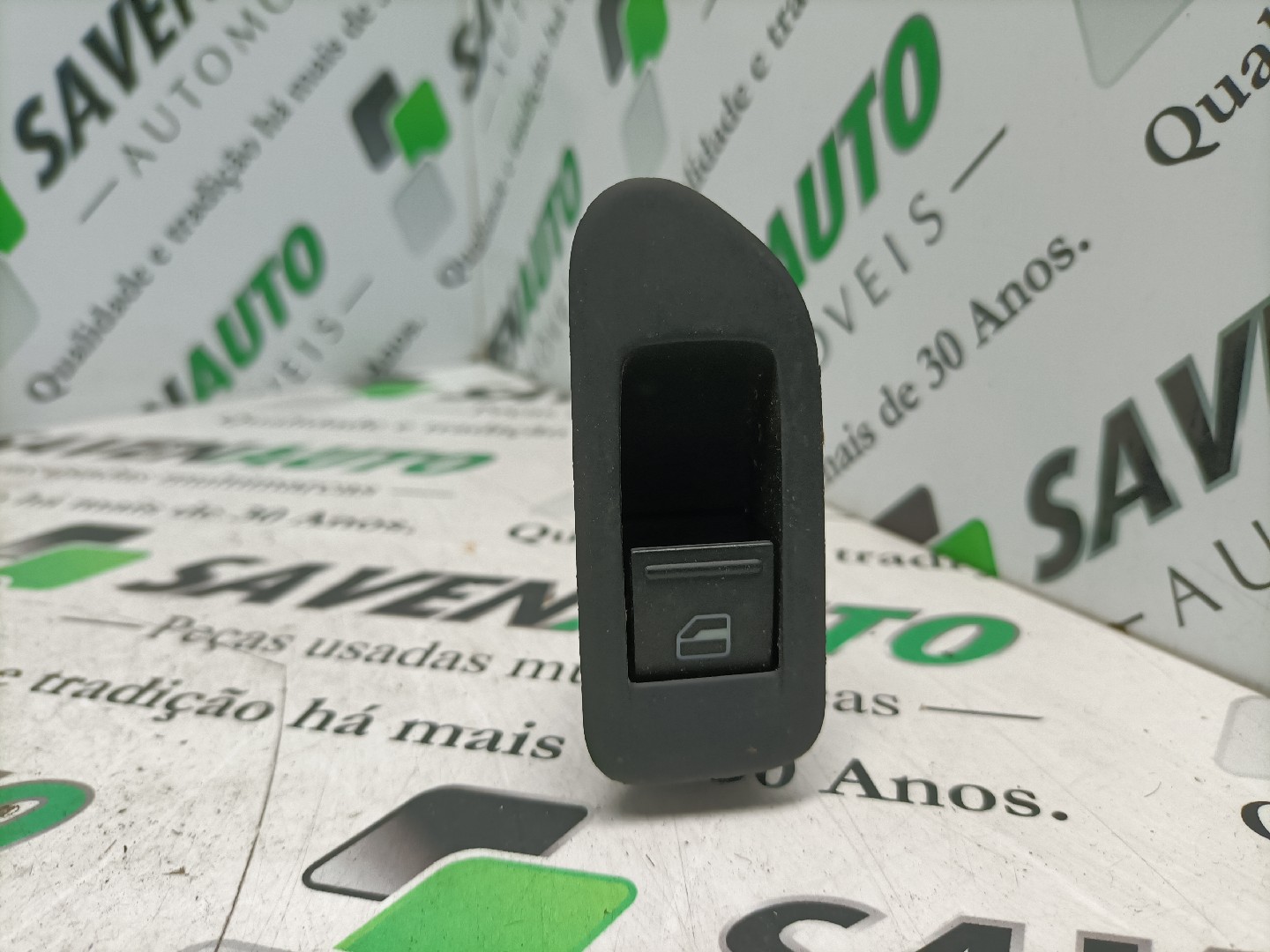 Botão / Botões / Comutador Vidro Dto VOLKSWAGEN GOLF VI (5K1) | 08 - 14