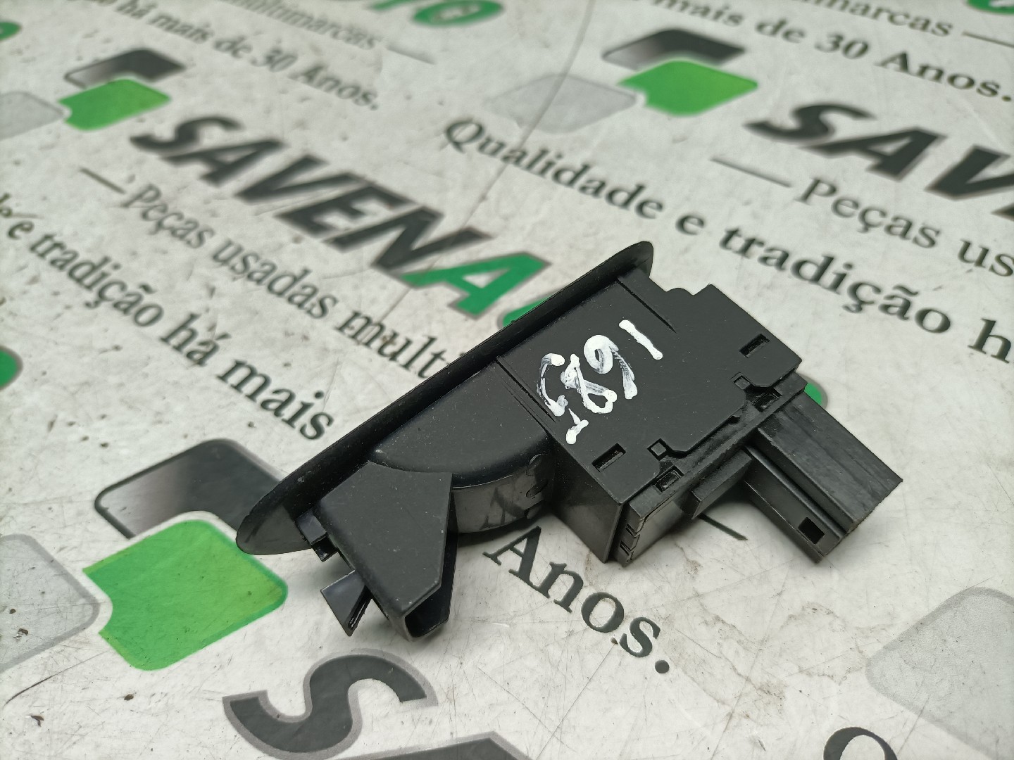 Botão / Botões / Comutador Vidro Dto VOLKSWAGEN GOLF VI (5K1) | 08 - 14 Imagem-2