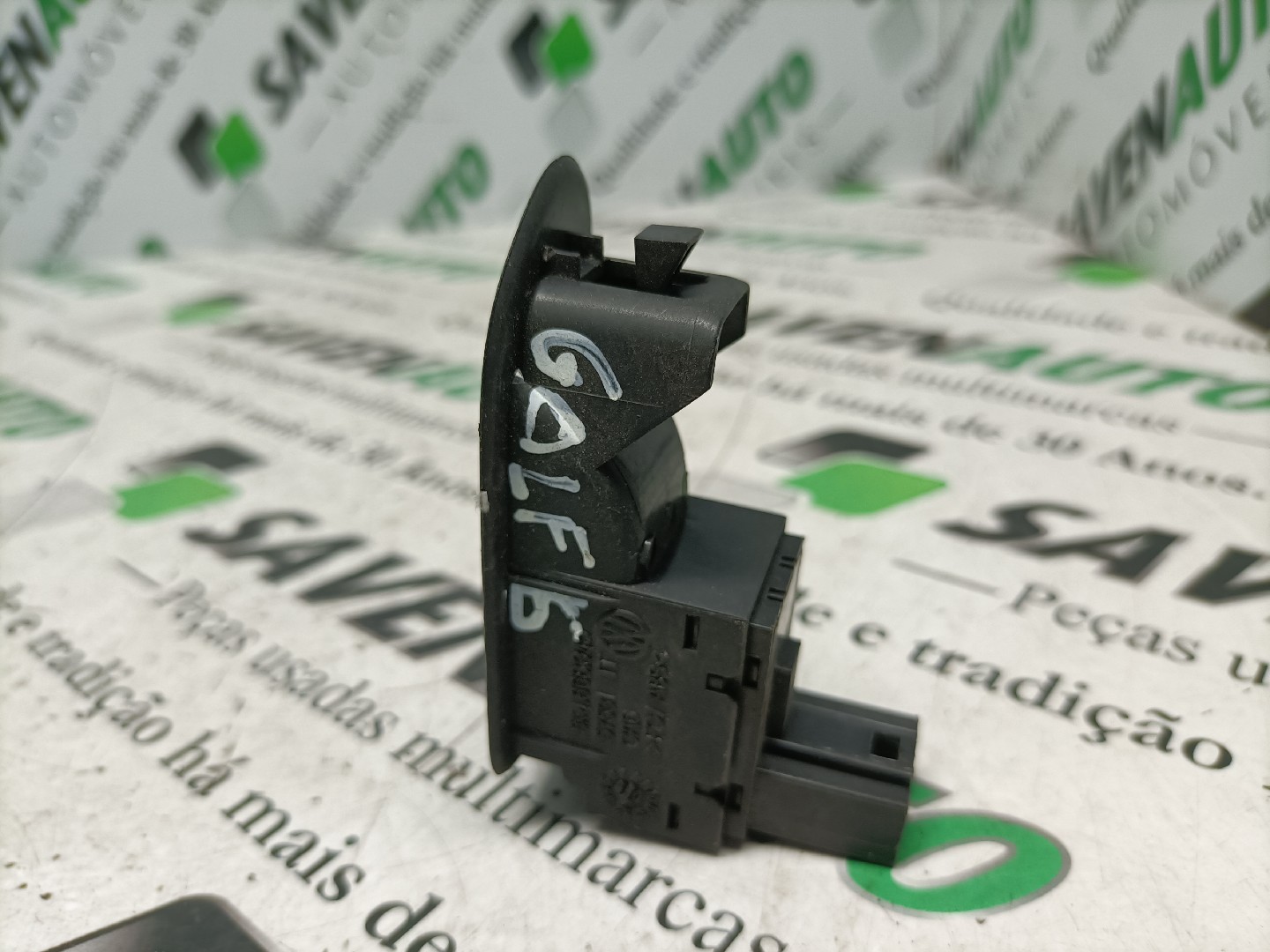 Botão / Botões / Comutador Vidro Dto VOLKSWAGEN GOLF VI (5K1) | 08 - 14 Imagem-1