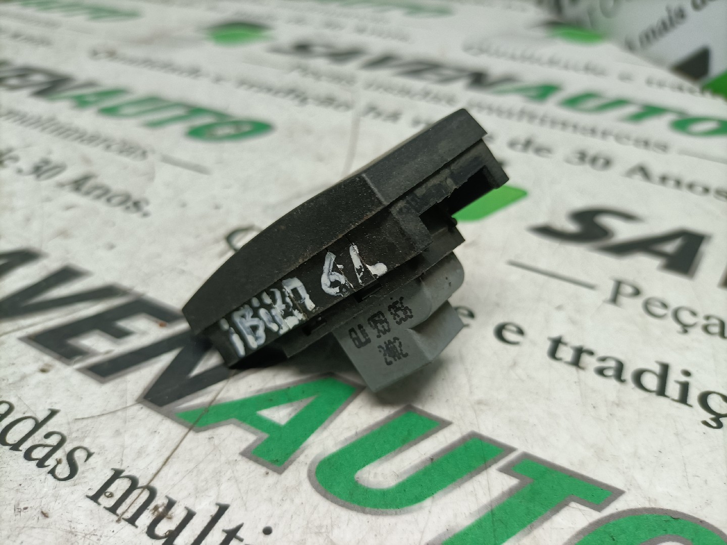 Botão / Botões / Comutador Vidro Dto SEAT IBIZA III (6L1) | 02 - 09 Imagem-1