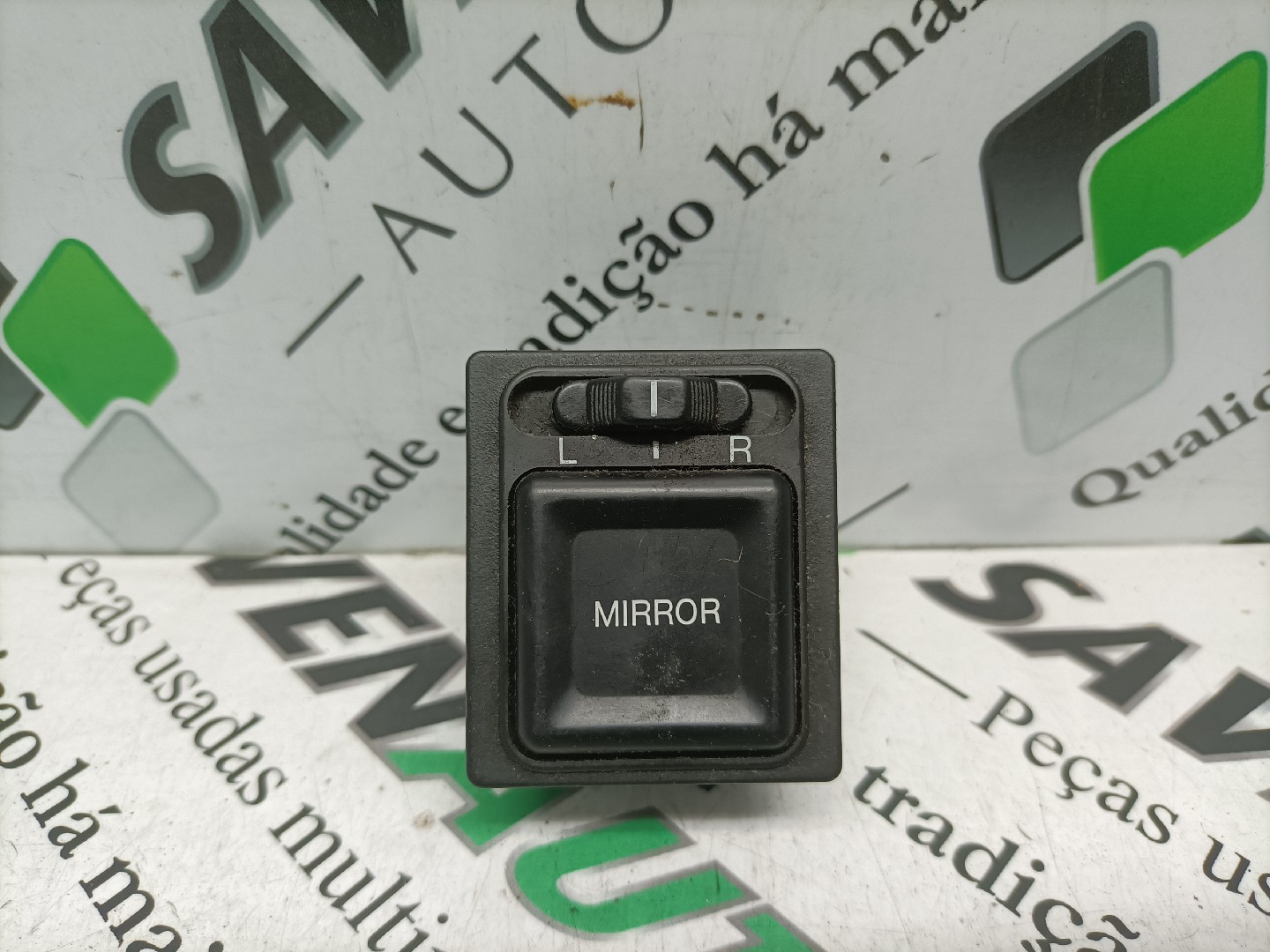 Botão / Comando Regulador de Espelhos HONDA CIVIC IV Hatchback (EC, ED, EE) | 87 - 93