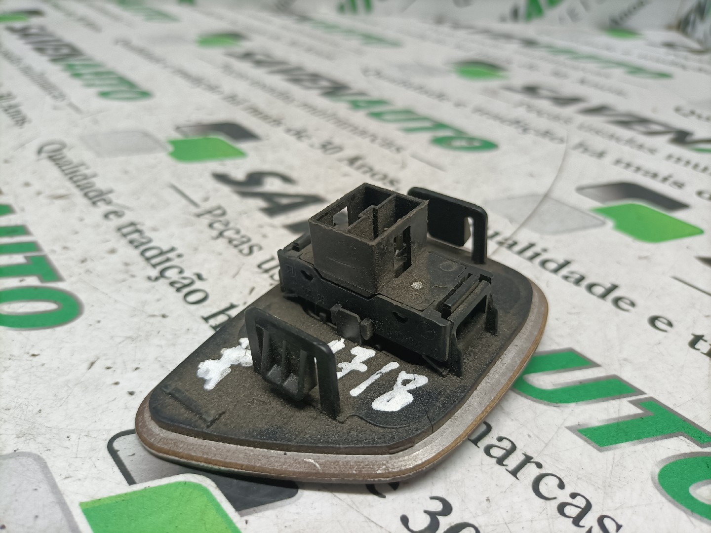 Botão / Botões / Comutador Vidro Esq MERCEDES-BENZ S-CLASS (W220) | 98 - 05 Imagem-2