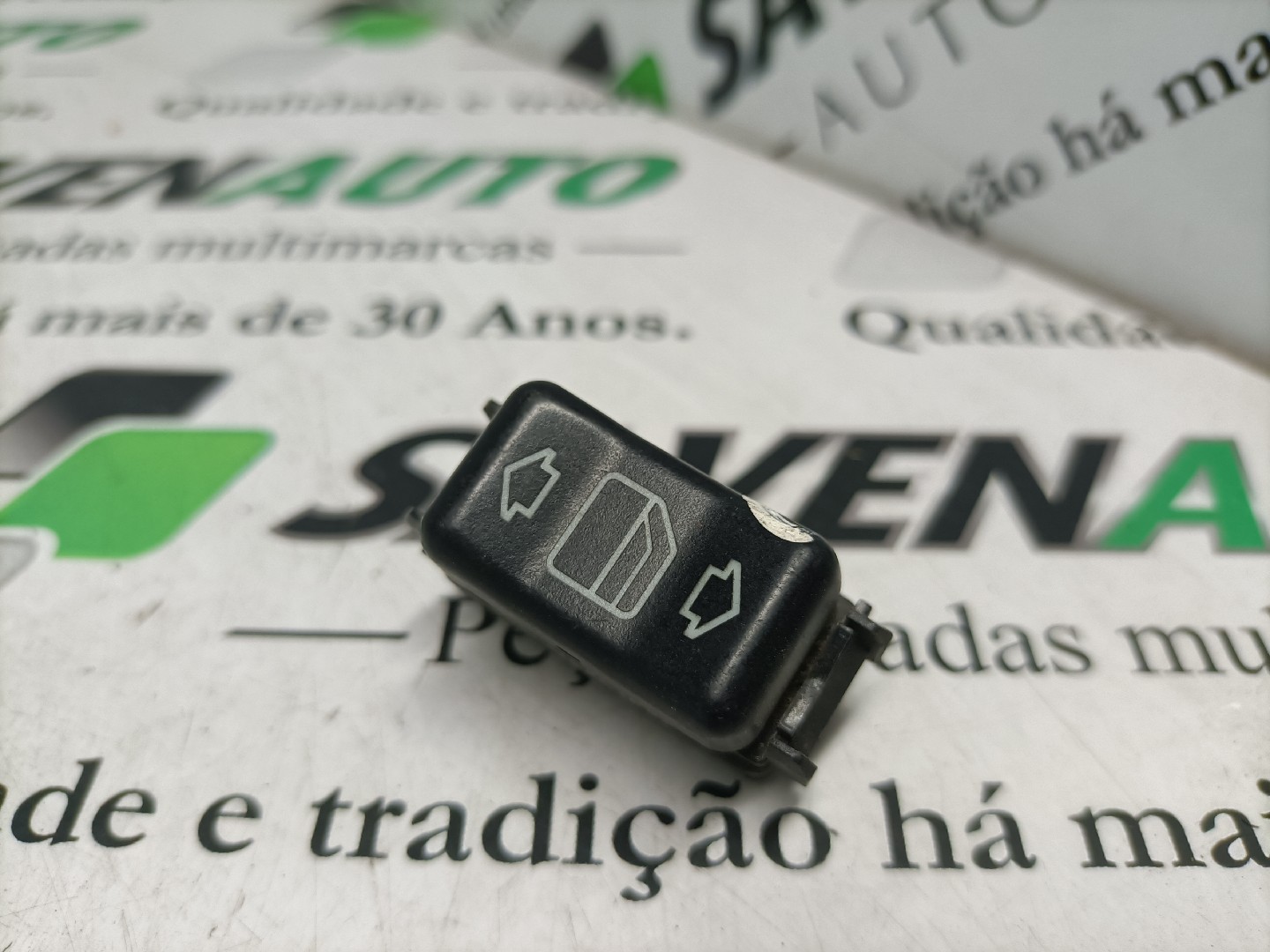 Botão / Botões / Comutador Vidro Esq MERCEDES-BENZ C-CLASS (W202) | 93 - 00