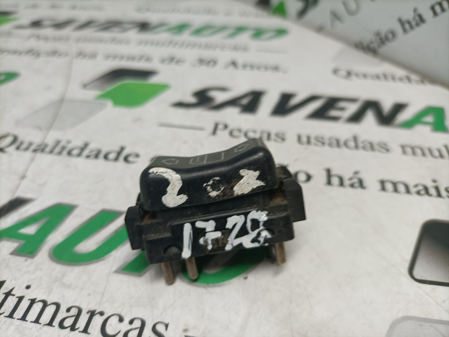 Botão / Botões / Comutador Vidro Esq MERCEDES-BENZ C-CLASS (W202) | 93 - 00 Imagem-1