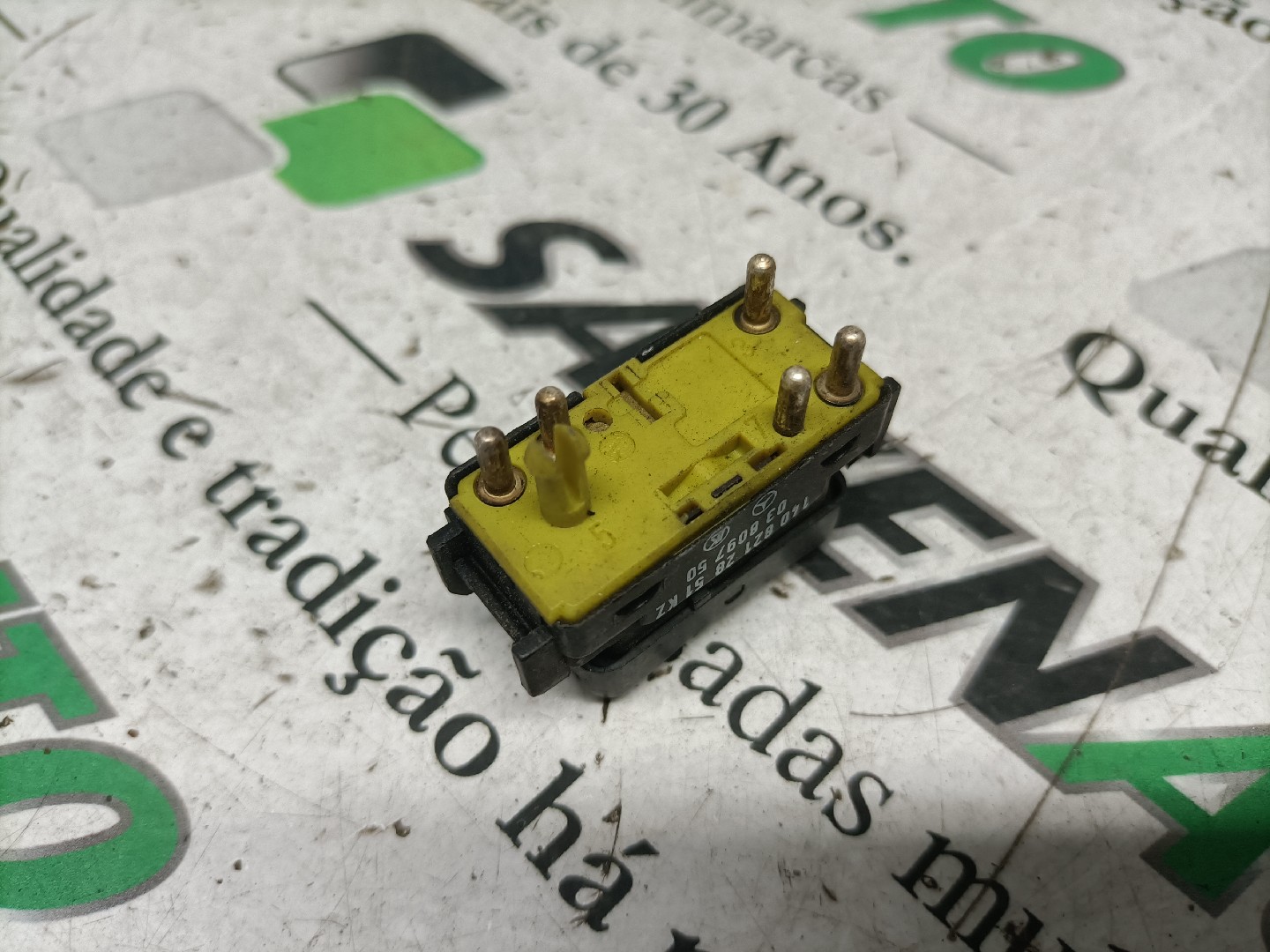 Botão / Botões / Comutador Vidro Dto MERCEDES-BENZ C-CLASS (W202) | 93 - 00 Imagem-2