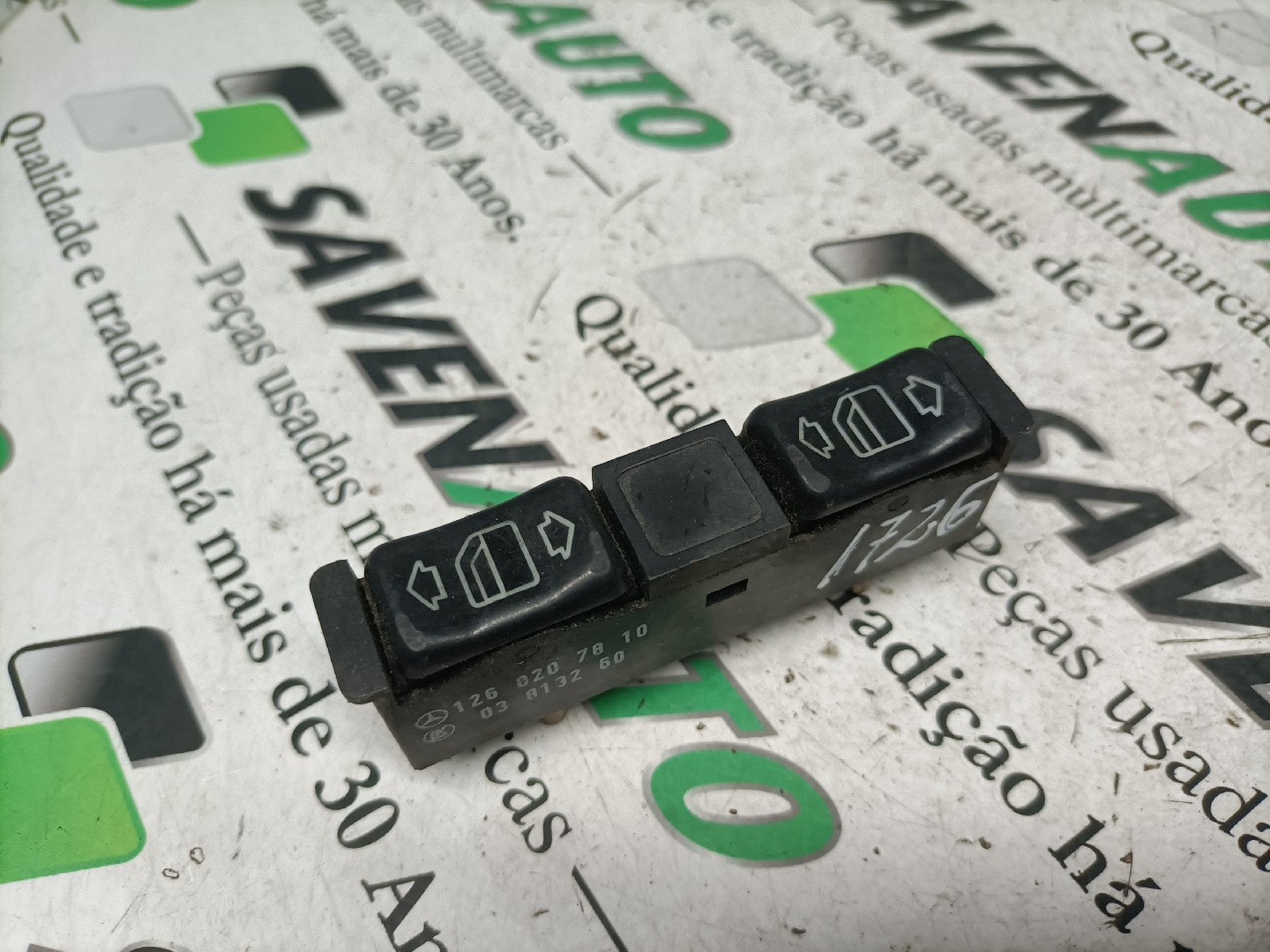 Botão / Botões / Comutador Vidro Dto MERCEDES-BENZ 190 (W201) | 82 - 93