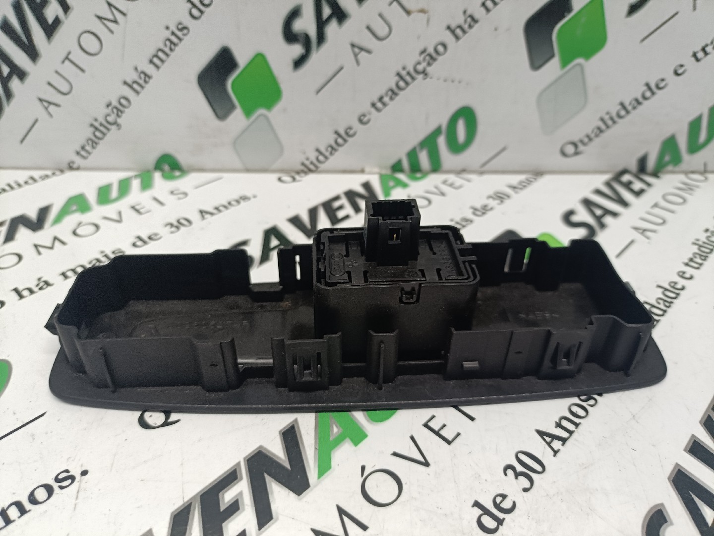 Botão / Botões / Comutador Vidro Dto RENAULT MEGANE IV Hatchback (B9A/M/N_) | 15 -  Imagem-1