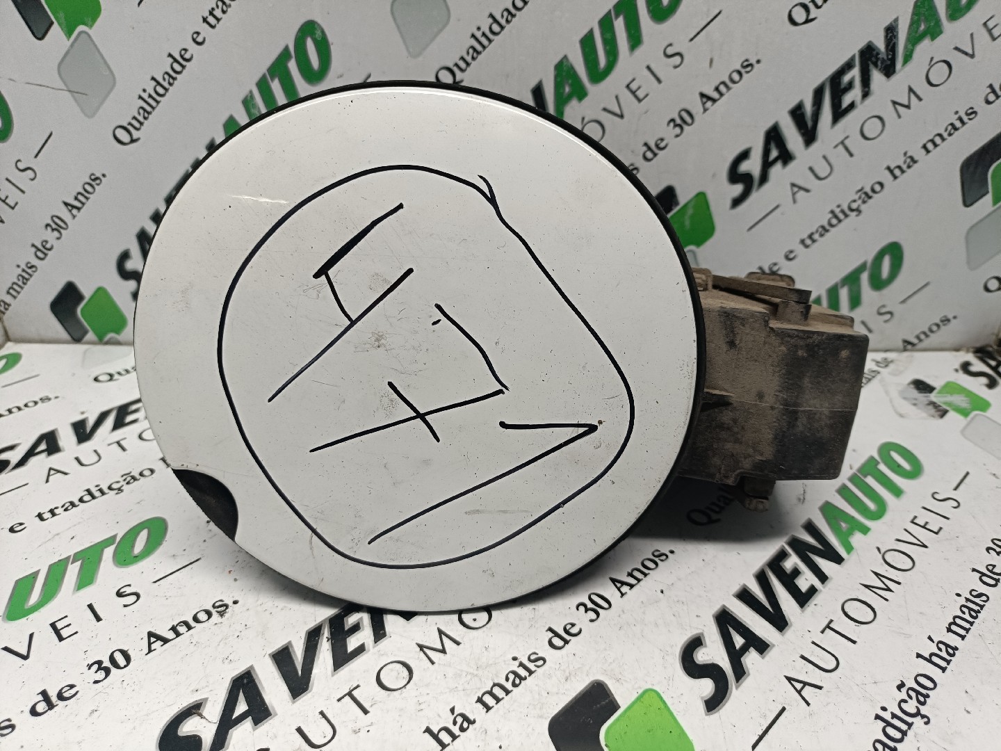 Tampa Depósito Combustível RENAULT CLIO IV Grandtour (KH_) | 13 - 