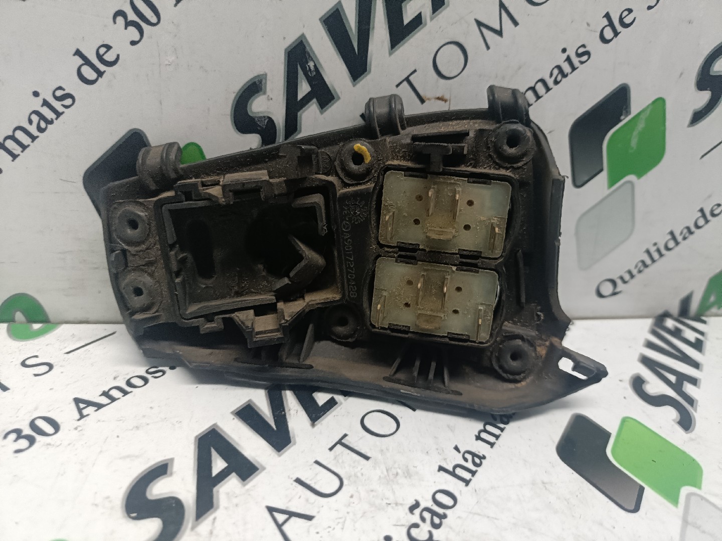 Botão / Botões / Comutador Vidro Esq MERCEDES-BENZ SPRINTER 2-t Caixa (901, 902) | 95 - 06 Imagem-1