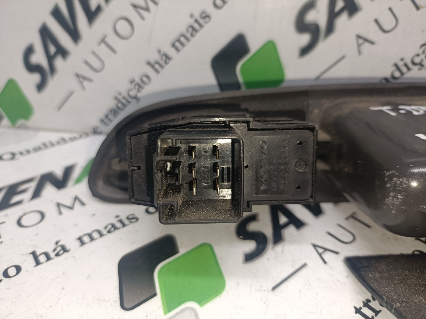 Botão / Botões / Comutador Vidro Dto VOLVO V70 II (285) | 99 - 08 Imagem-2