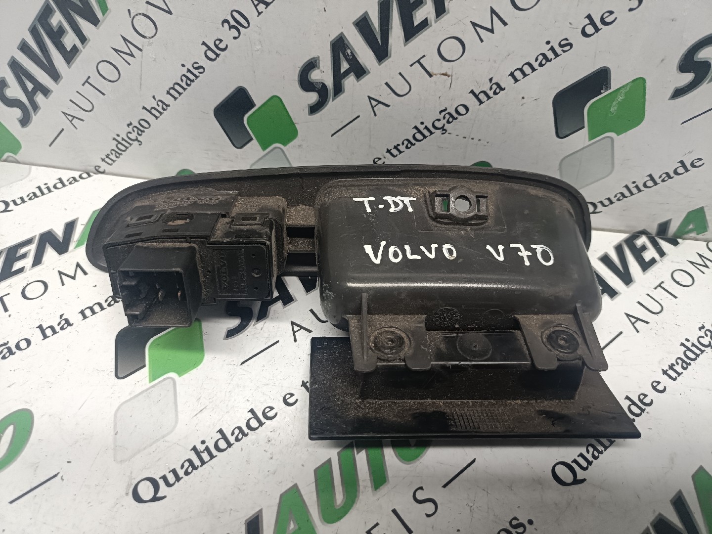 Botão / Botões / Comutador Vidro Dto VOLVO V70 II (285) | 99 - 08 Imagem-1