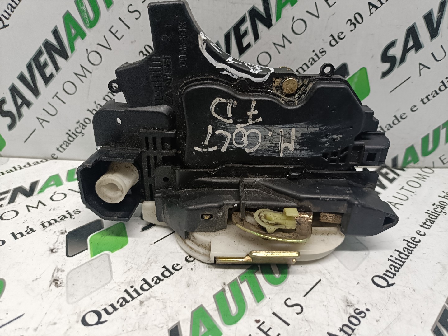 Fecho / Fechadura Porta Frente Dto MITSUBISHI COLT VI (Z3_A, Z2_A) | 02 - 12