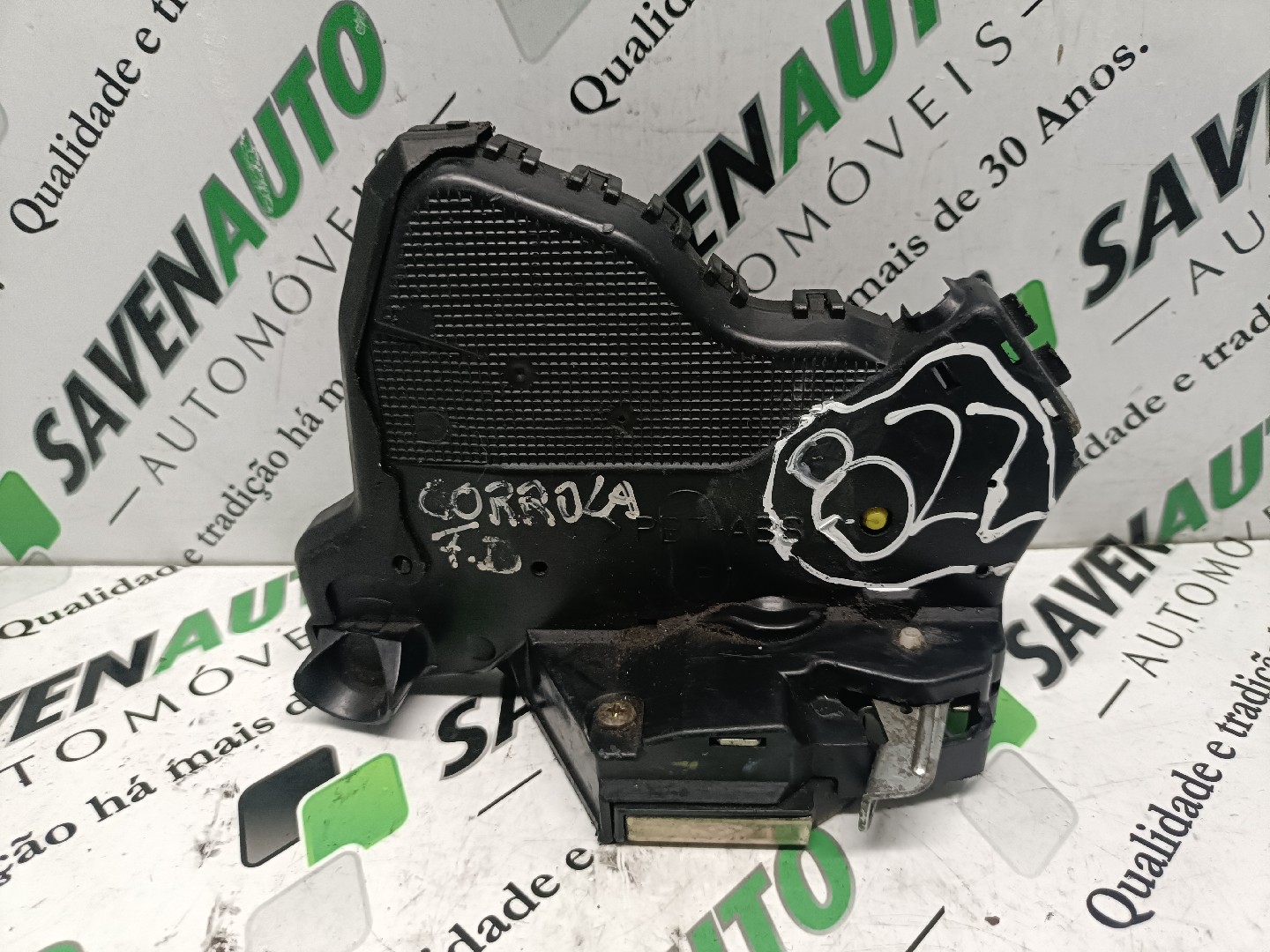 Fecho / Fechadura Porta Frente Dto TOYOTA COROLLA (_E12_) | 01 - 07