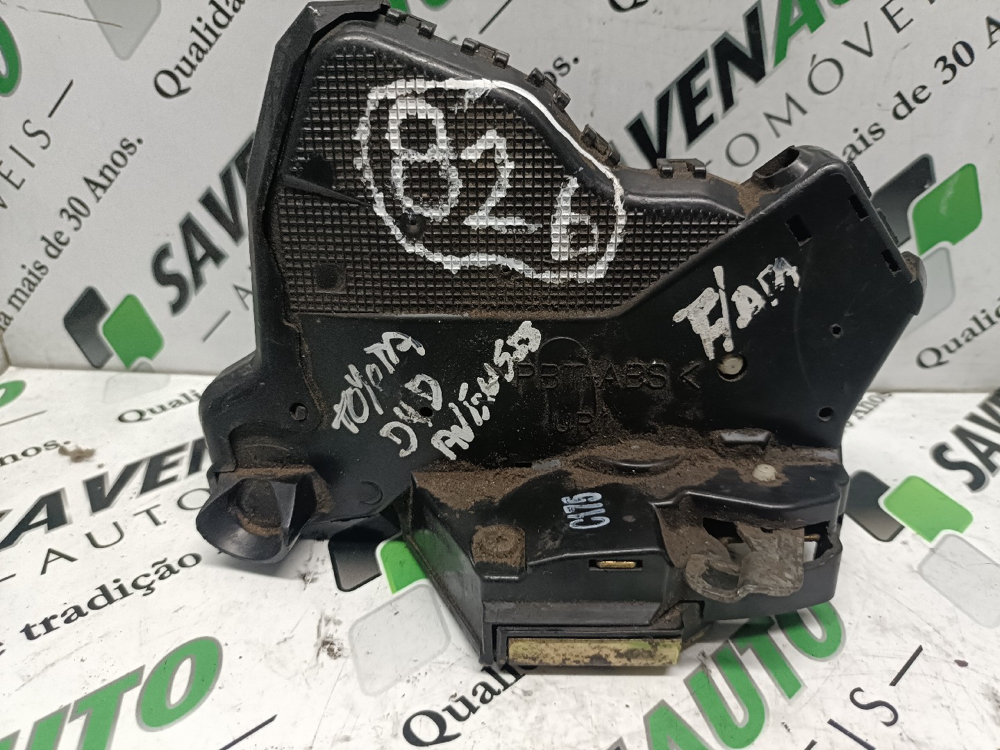 Fecho / Fechadura Porta Frente Dto TOYOTA AVENSIS (_T25_) | 03 - 08