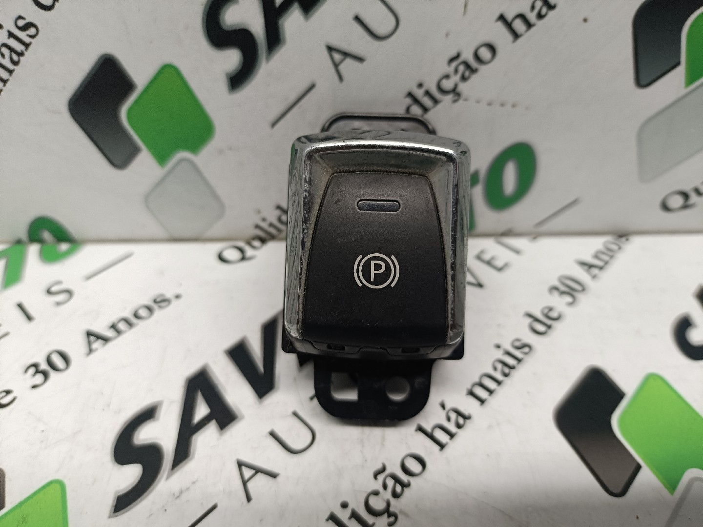 Comando / Botão Travão de Mão NISSAN QASHQAI II (J11, J11_) | 13 - 